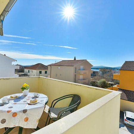 Apartments Lavanda Turanj Exterior photo