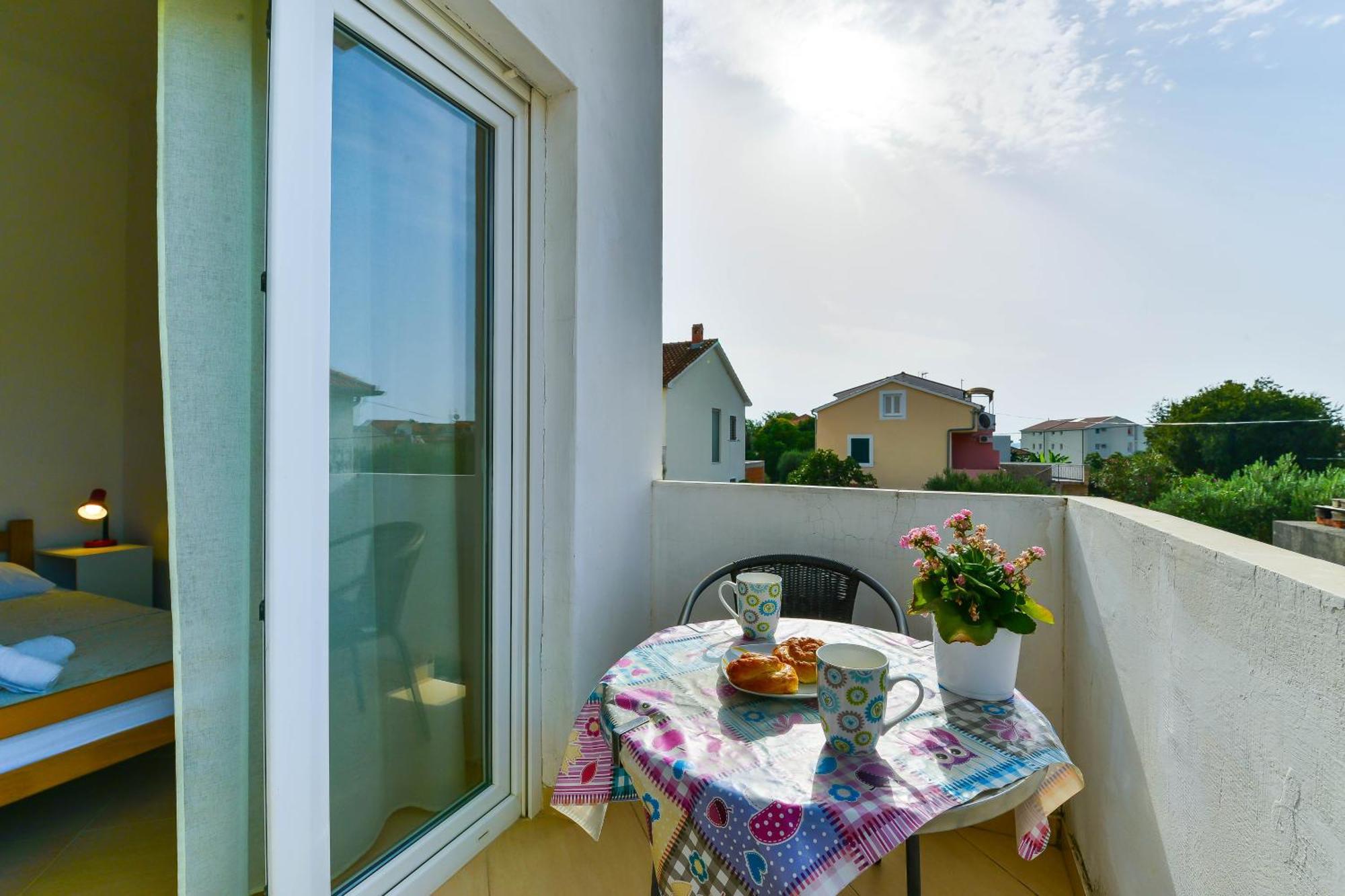 Apartments Lavanda Turanj Exterior photo