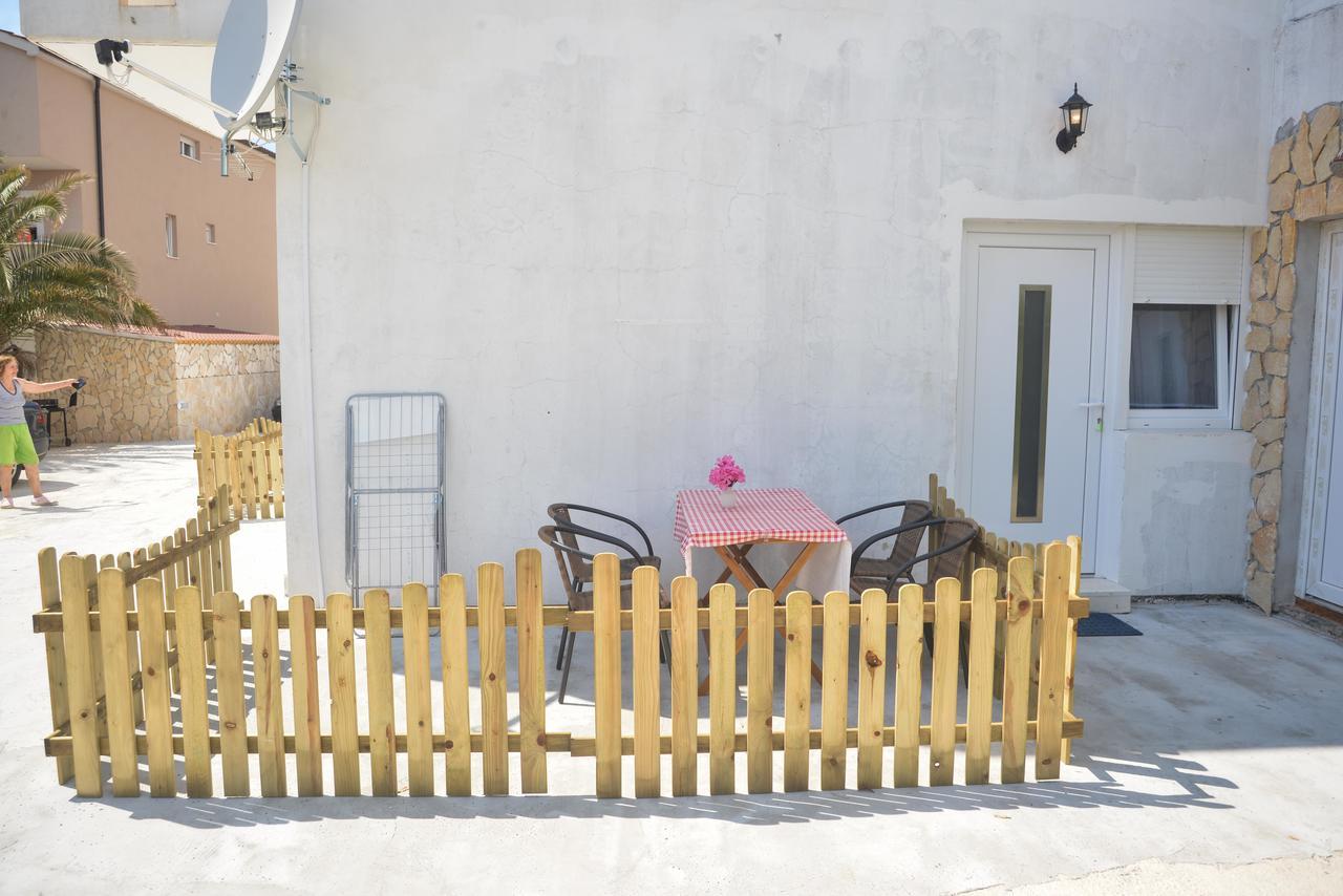 Apartments Lavanda Turanj Exterior photo