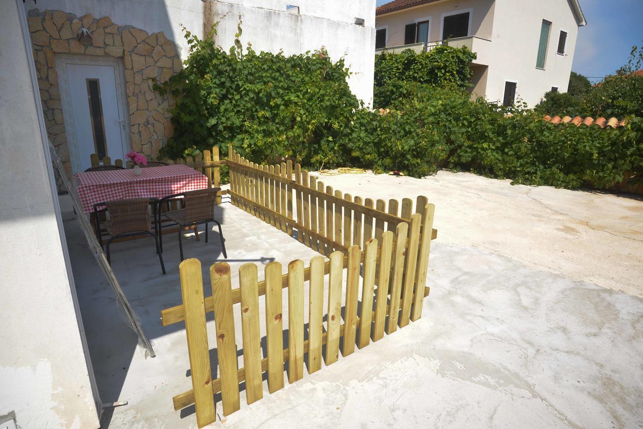 Apartments Lavanda Turanj Exterior photo