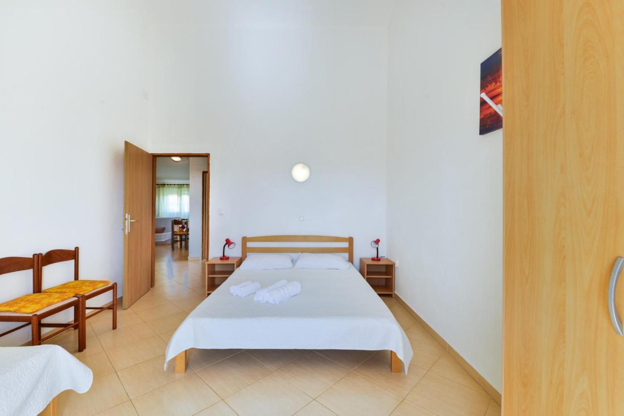 Apartments Lavanda Turanj Exterior photo